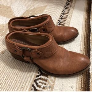 FRYE BELTED HARNESS MULES